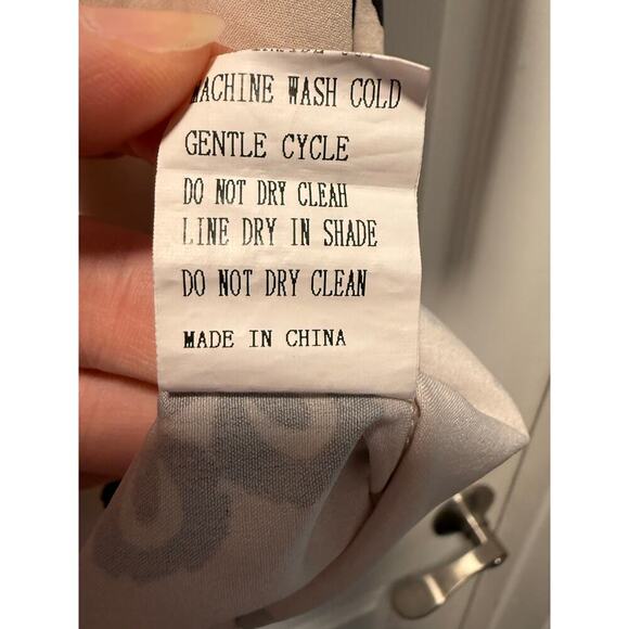 SHEIN BOHO Short Sleeve V-Neck Printed Blouse - Picture 4 of 5